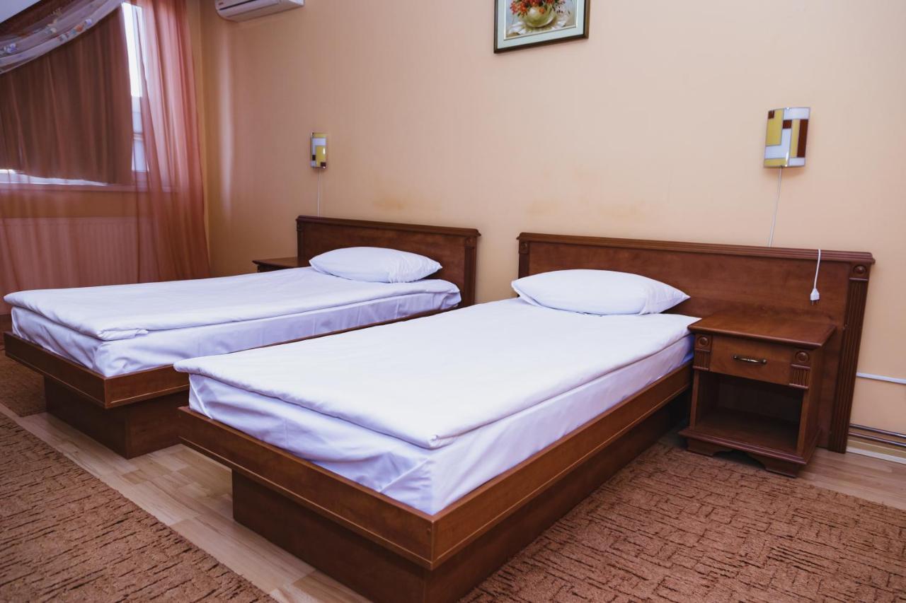 Europe Hotell Uzjhorod Eksteriør bilde