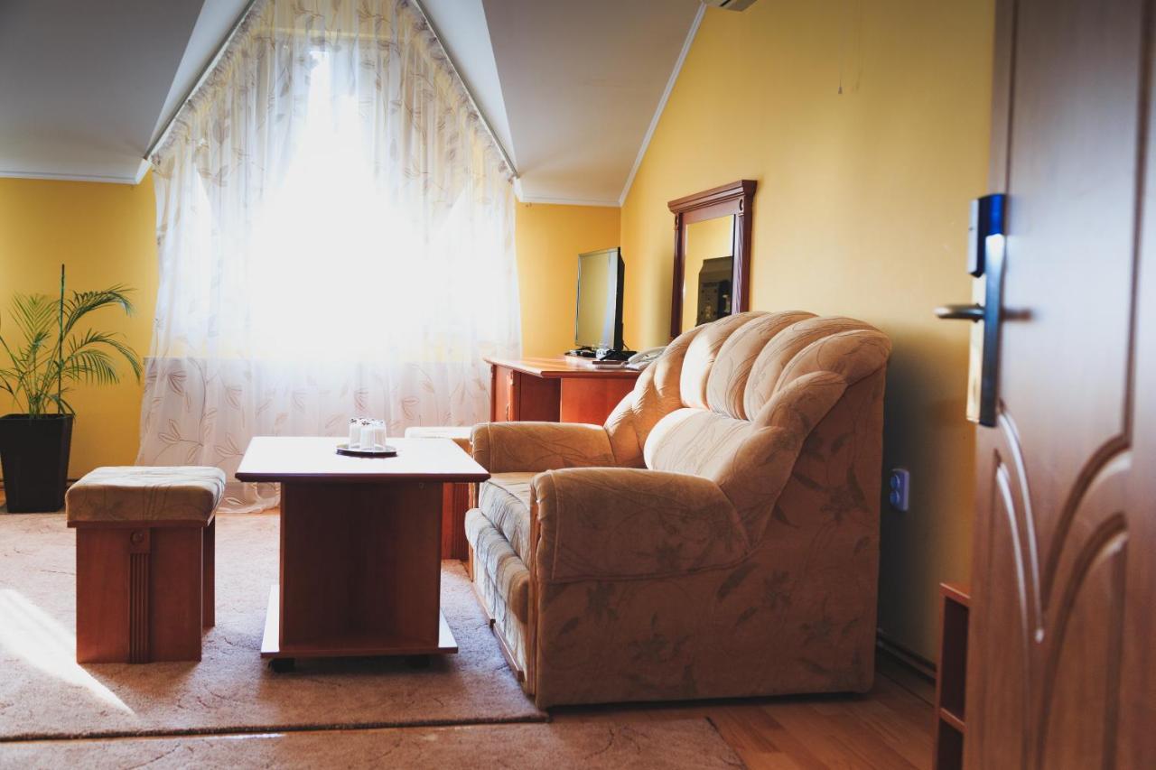 Europe Hotell Uzjhorod Eksteriør bilde