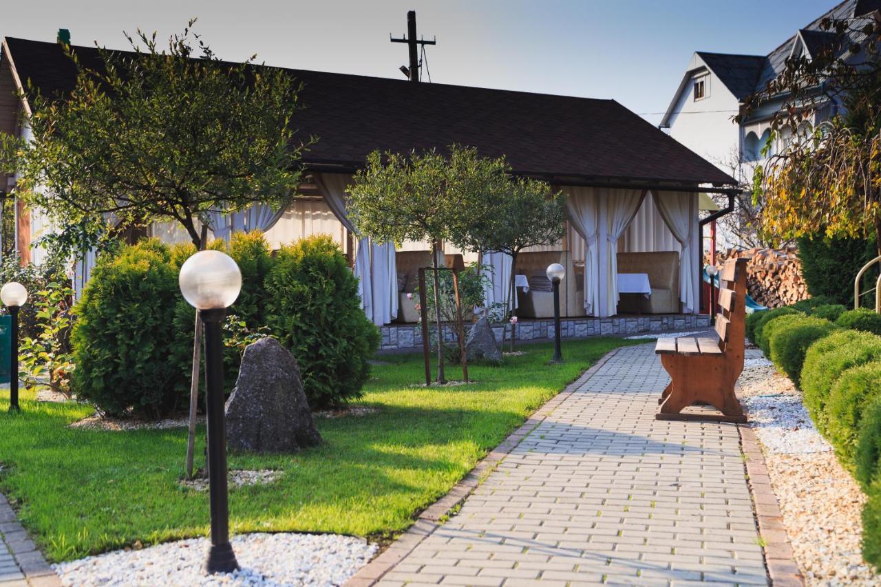 Europe Hotell Uzjhorod Eksteriør bilde